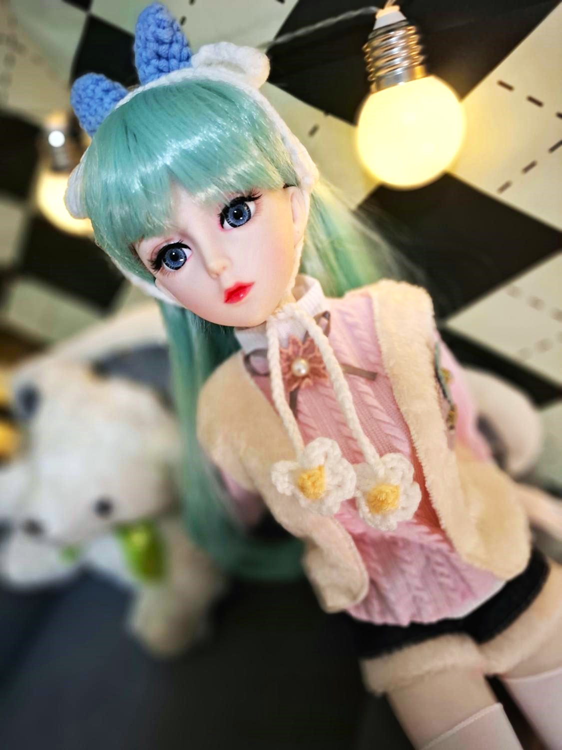 Mint Hair Girl in Pink Cardigan Top Jeans Shorts 1/3 60cm BJD Doll