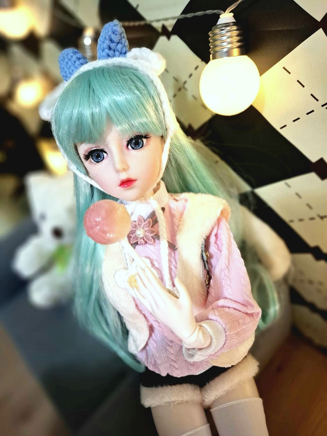 Mint Hair Girl in Pink Cardigan Top Jeans Shorts 1/3 60cm BJD Doll