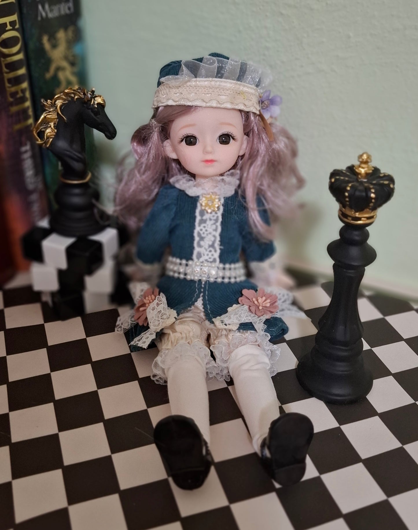 Handsome Knight girl in vintage outfits 30cm BJD Doll