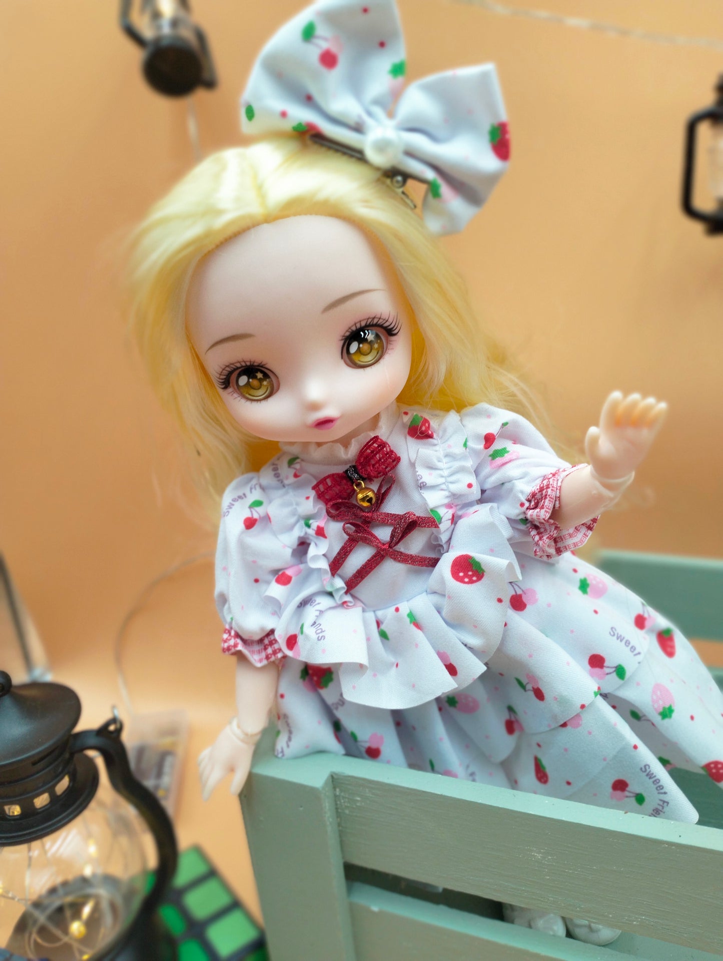 Anime Manga blonde girl with hazel eyes in floral dress 30cm BJD Doll