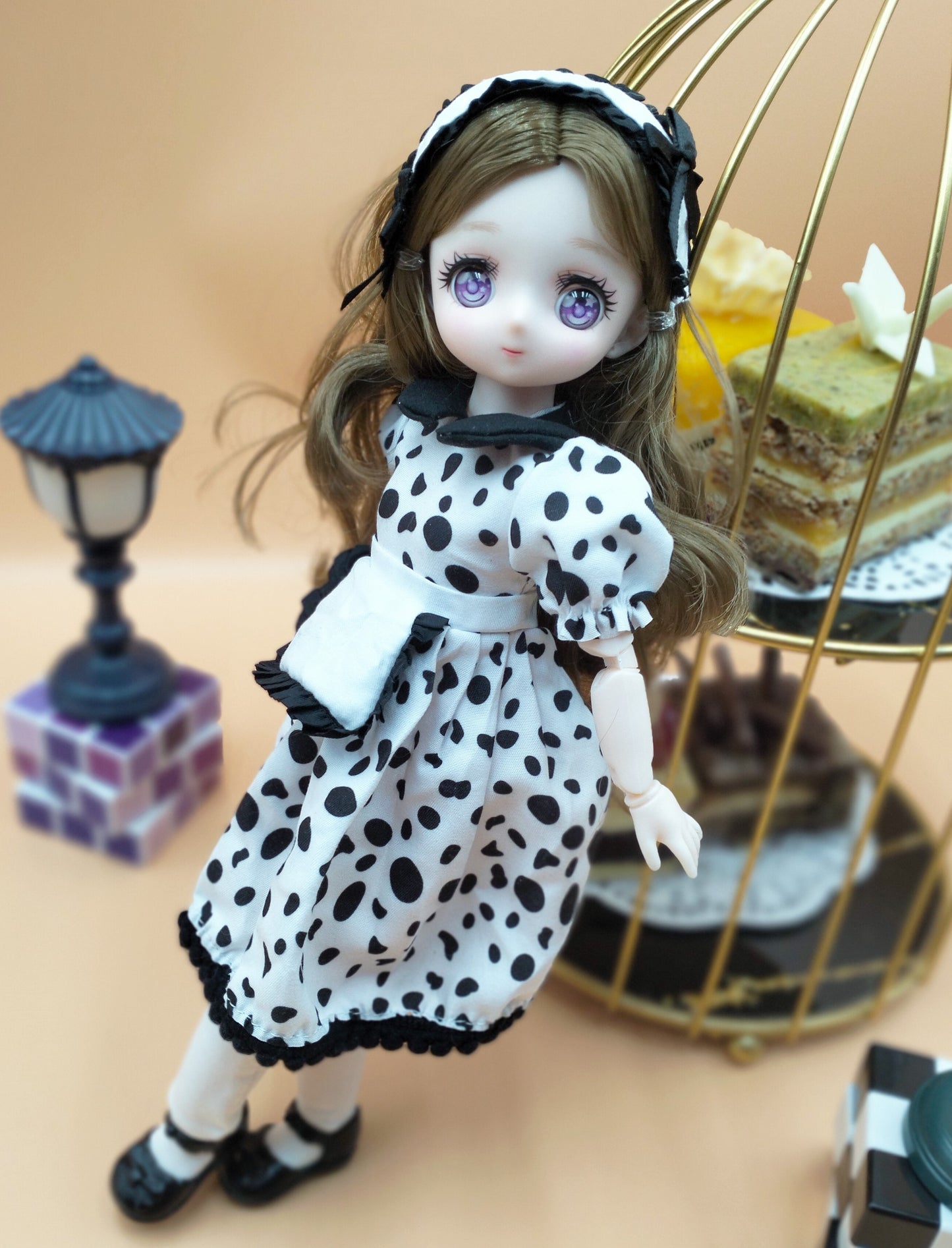 Anime Manga milk bar girl with purple eyes 30cm BJD Doll