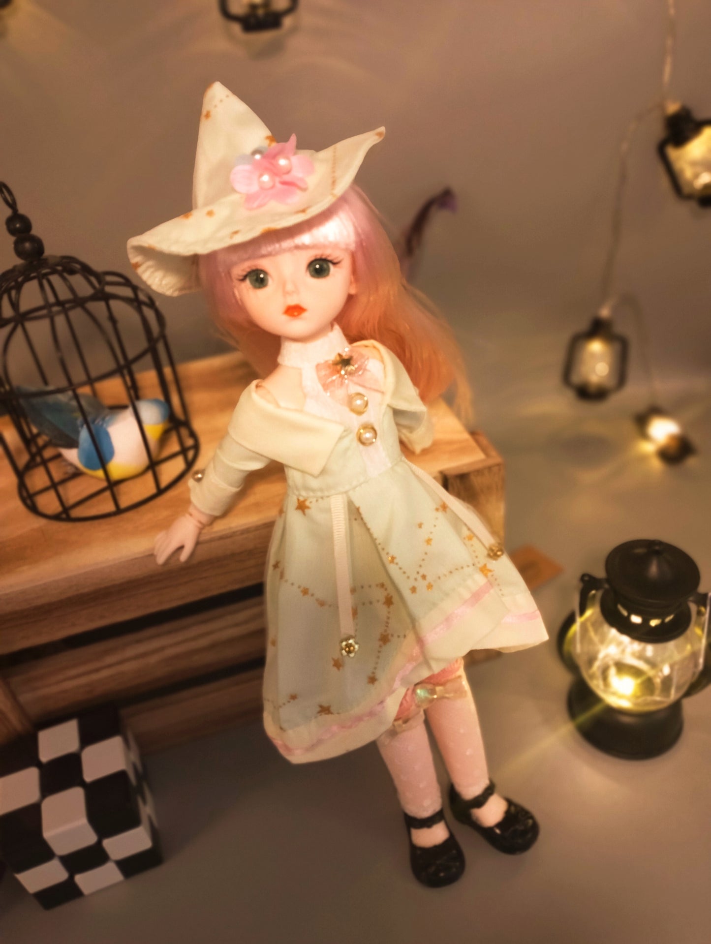 The green hat magical wizard 30cm BJD Doll
