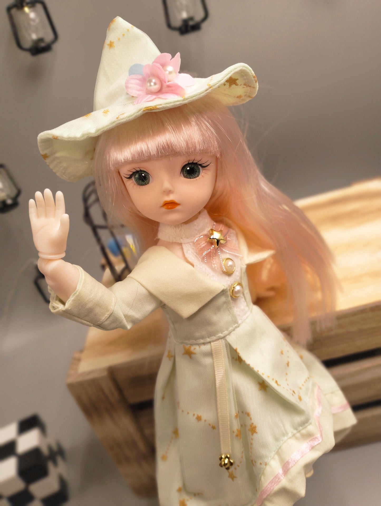 The green hat magical wizard 30cm BJD Doll