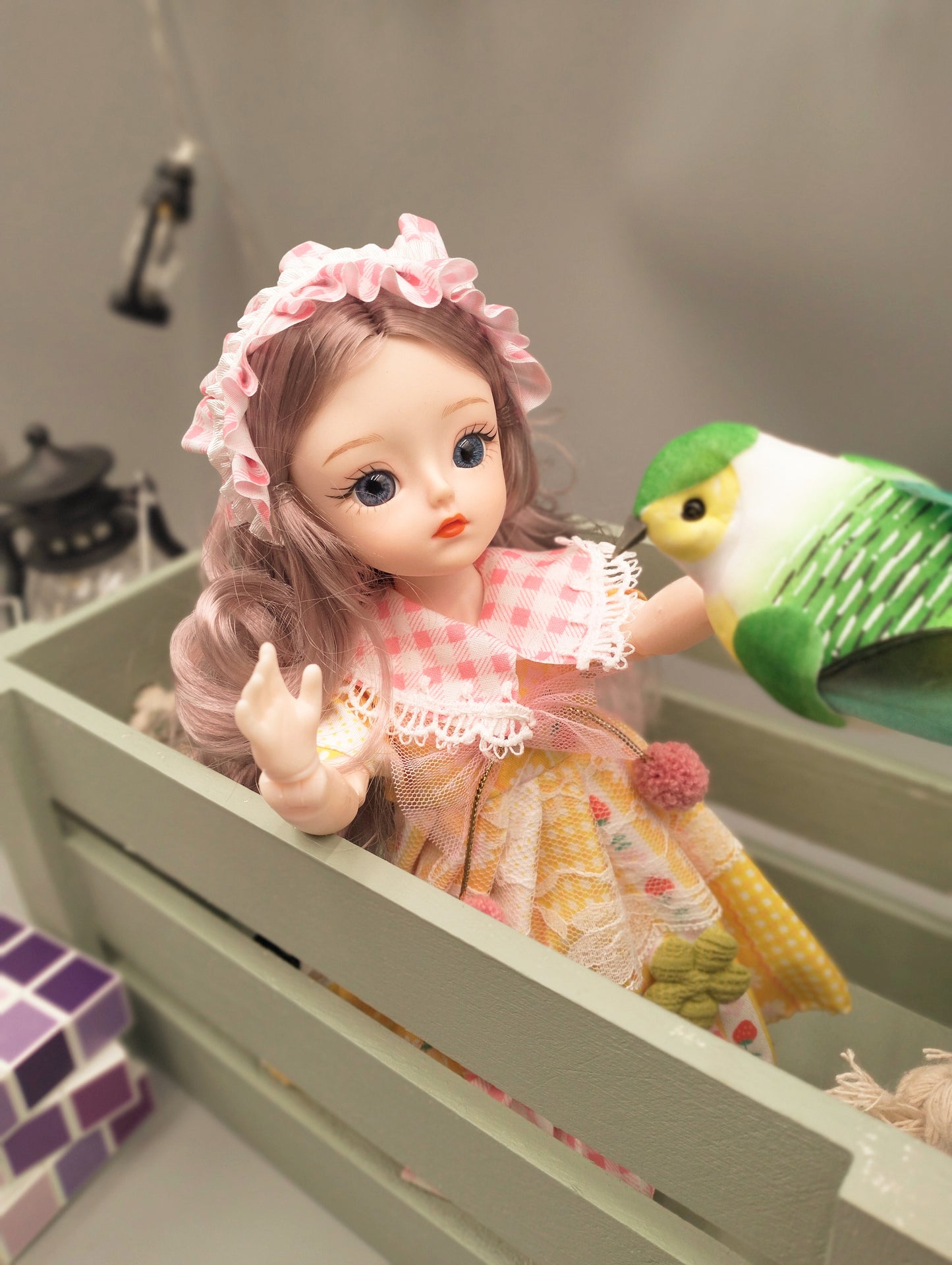 Lovely ocean blue eyes girl in pretty yellow dress 30cm BJD Doll