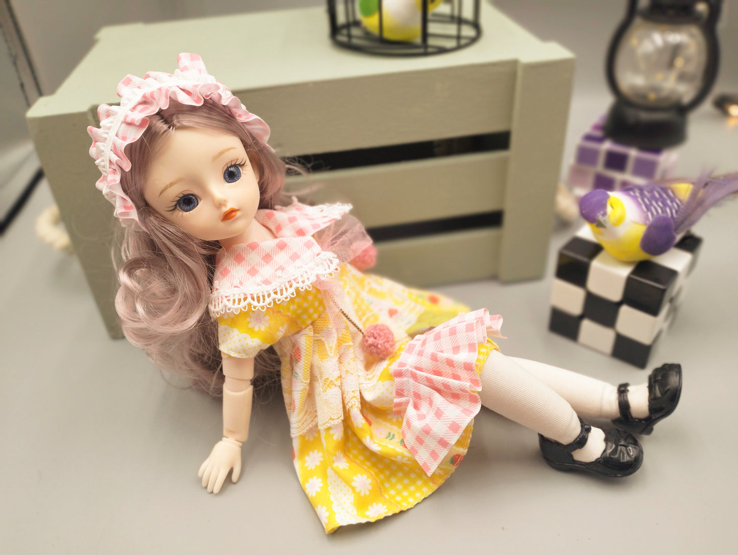 Lovely ocean blue eyes girl in pretty yellow dress 30cm BJD Doll