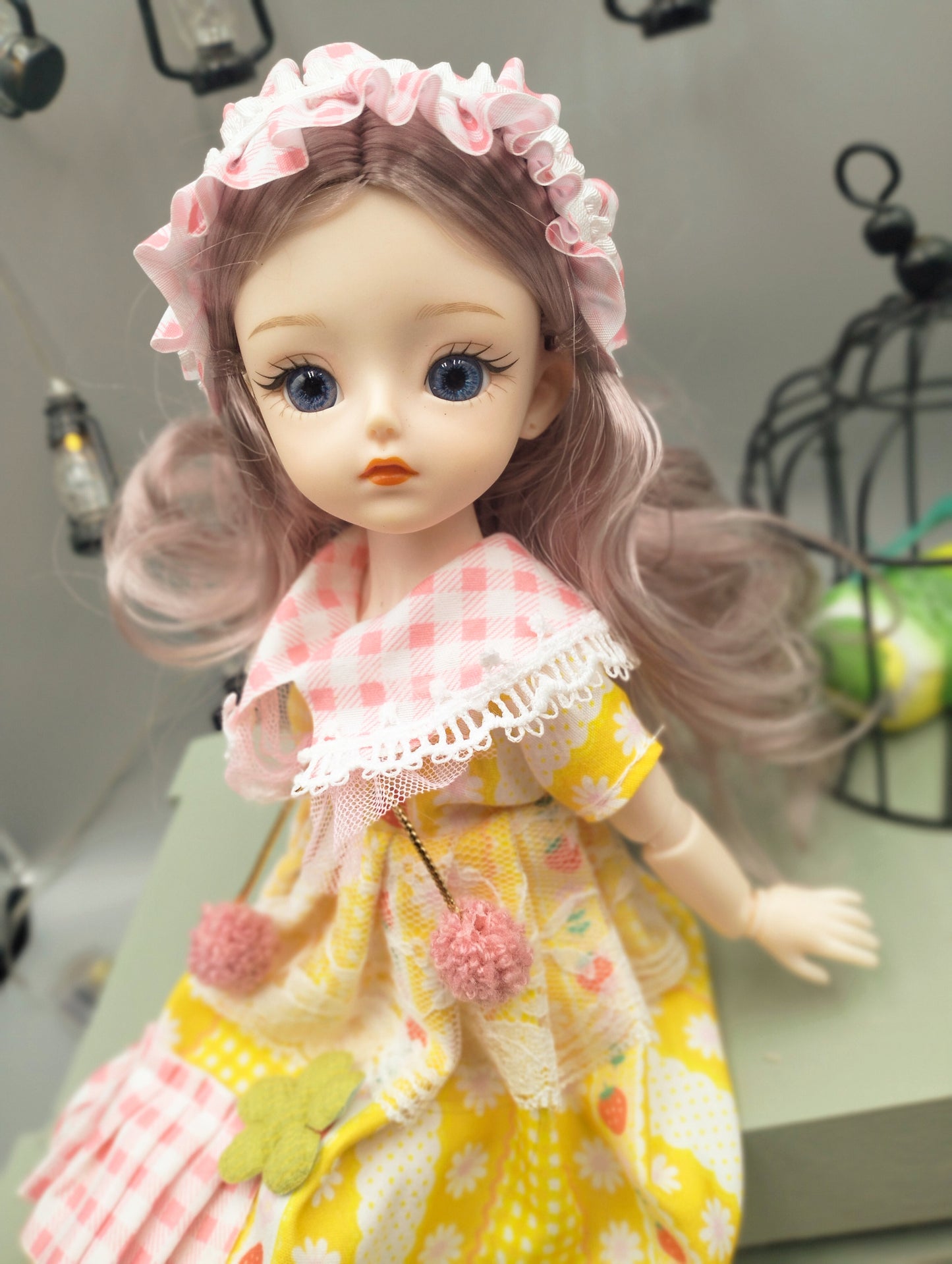 Lovely ocean blue eyes girl in pretty yellow dress 30cm BJD Doll