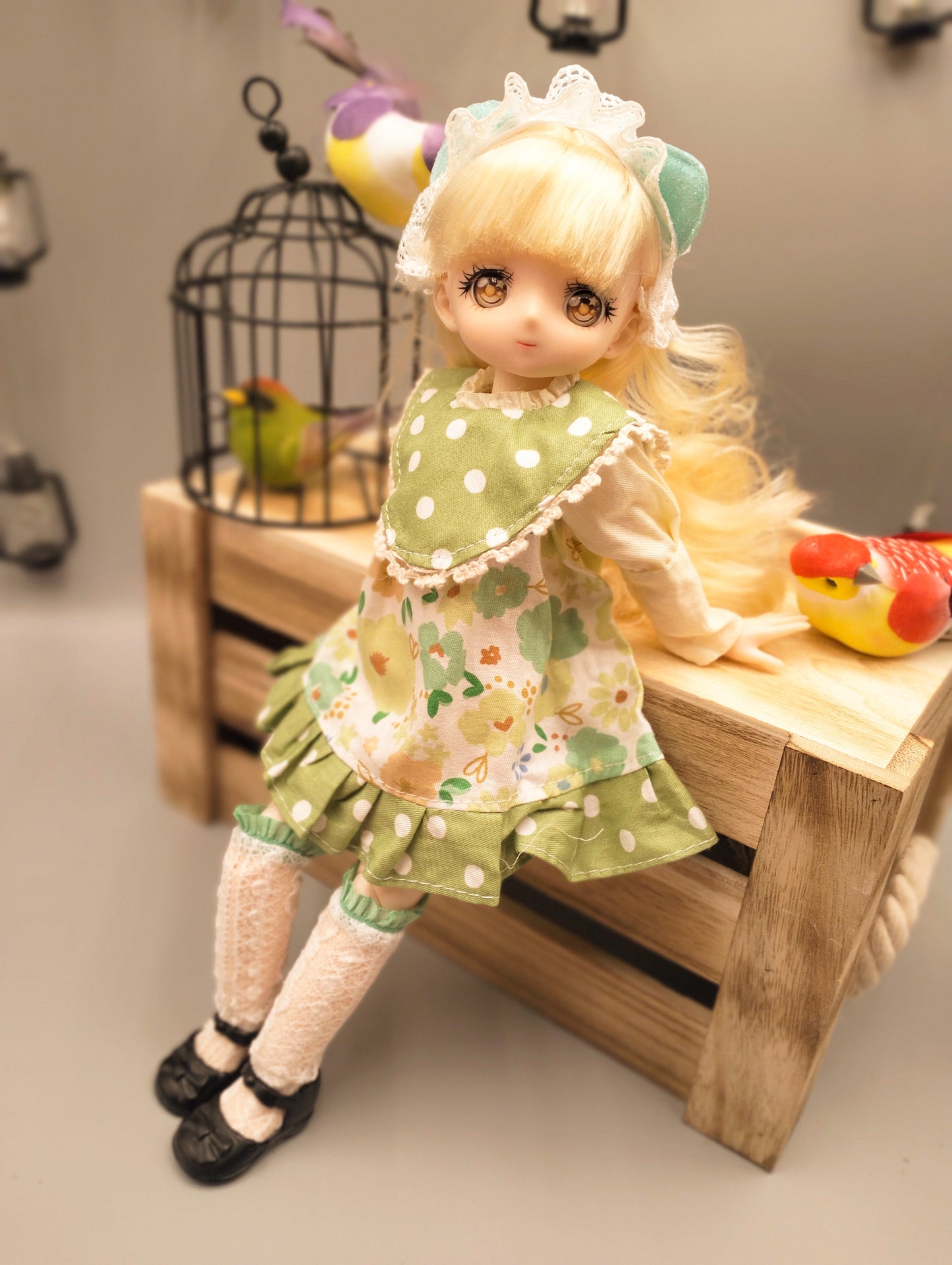 Anime Manga blonde girl with hazel eyes in green dress 30cm BJD doll
