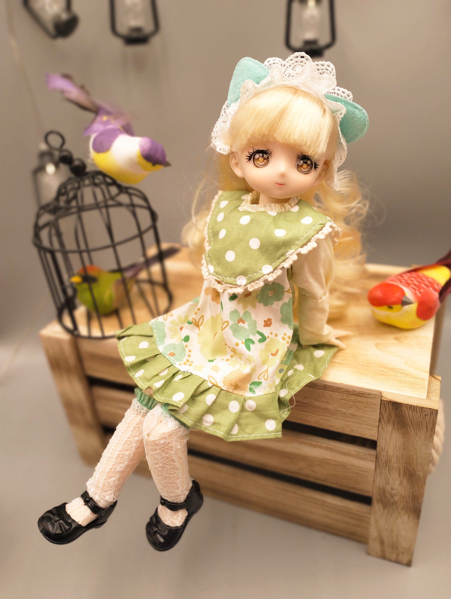 Anime Manga blonde girl with hazel eyes in green dress 30cm BJD doll
