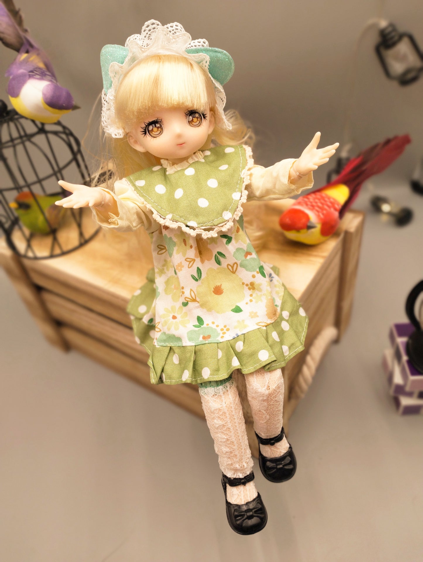Anime Manga blonde girl with hazel eyes in green dress 30cm BJD doll