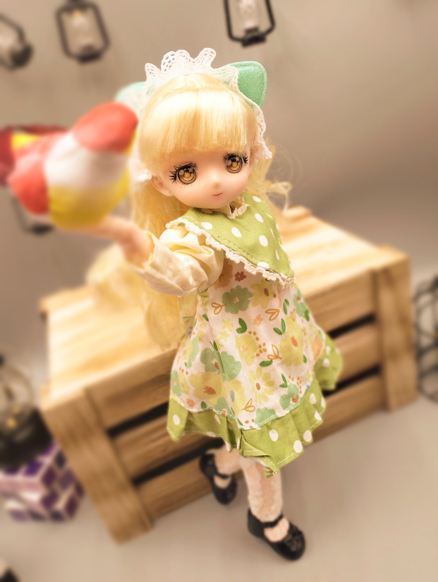 Anime Manga blonde girl with hazel eyes in green dress 30cm BJD doll