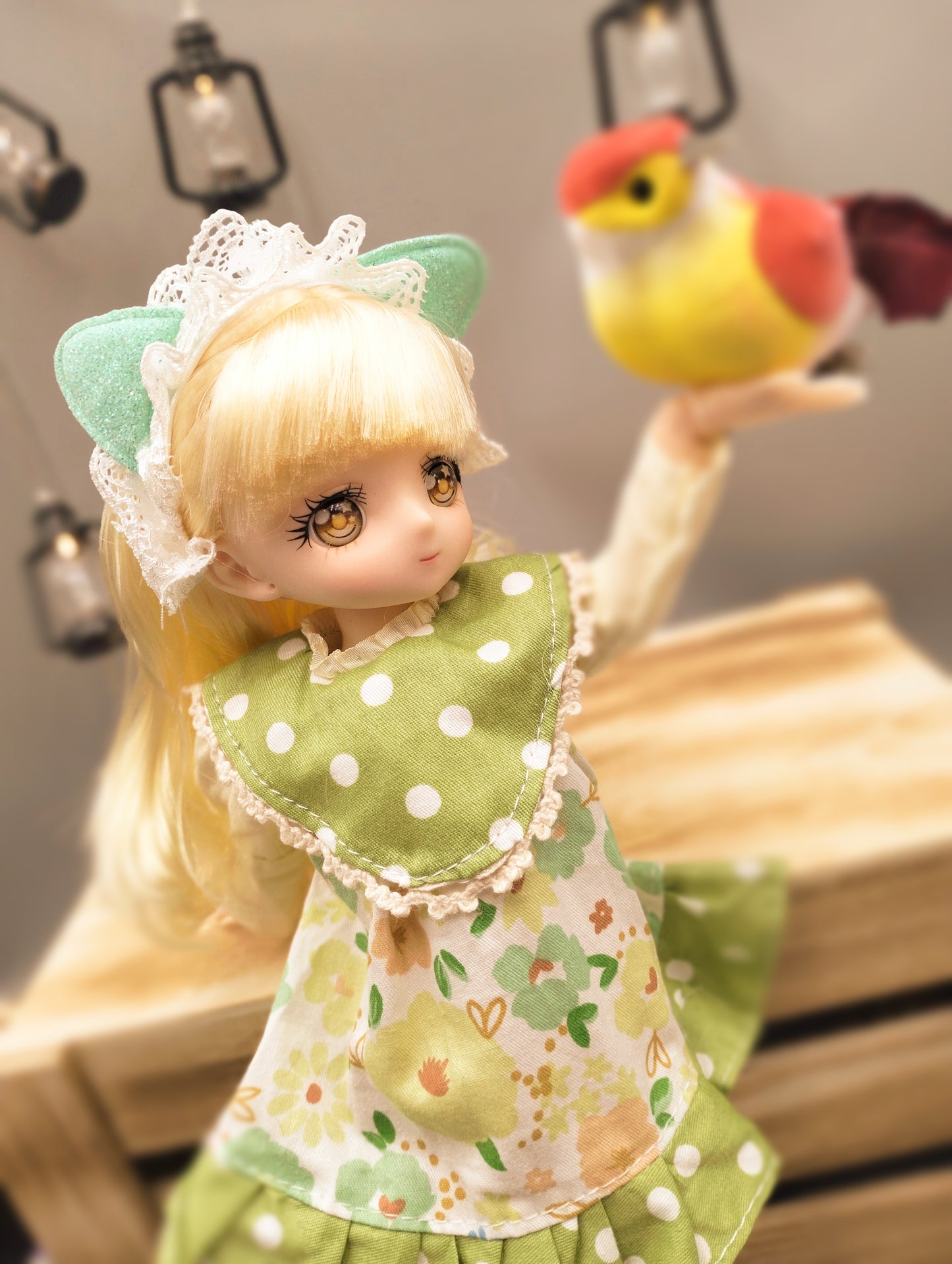 Anime Manga blonde girl with hazel eyes in green dress 30cm BJD doll