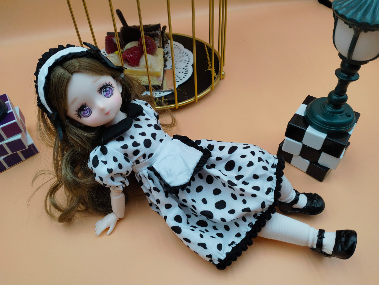 Anime Manga milk bar girl with purple eyes 30cm BJD Doll