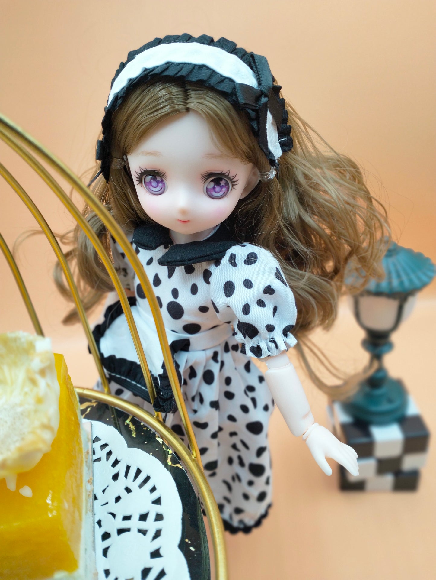 Anime Manga milk bar girl with purple eyes 30cm BJD Doll