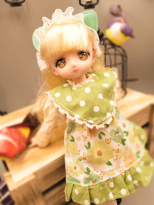 Anime Manga blonde girl with hazel eyes in green dress 30cm BJD doll